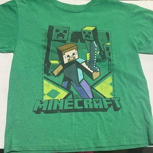 kids minecraft green tee size 8 (medium) in boys